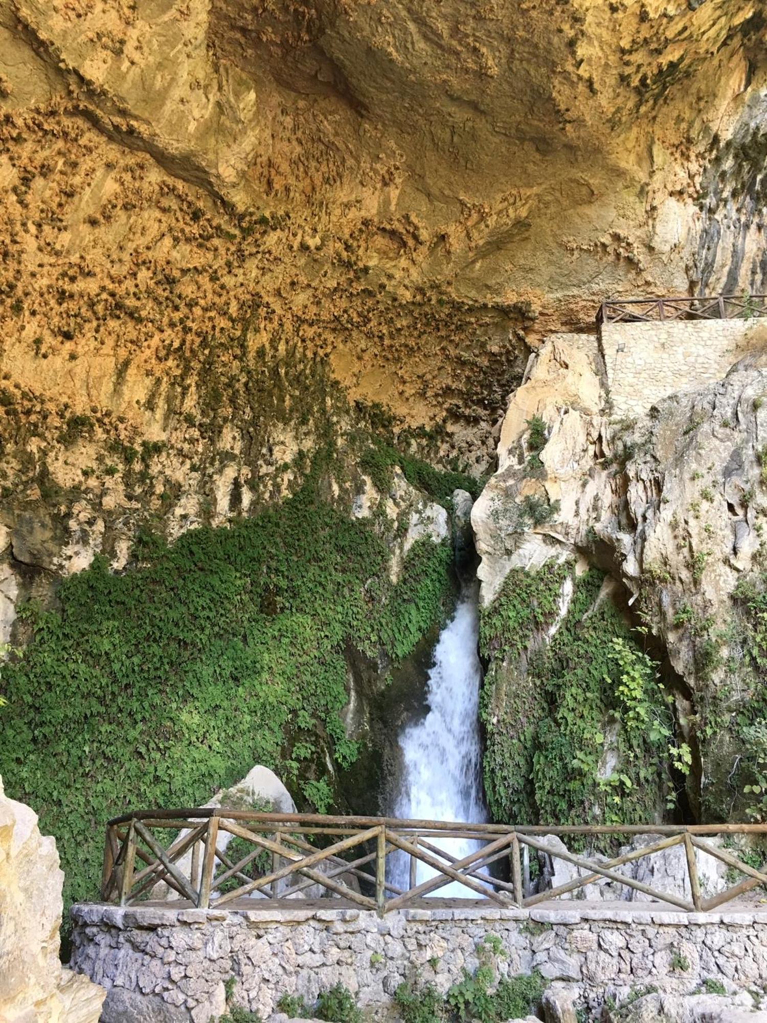 Apartamentos La Granja Hinojares Bagian luar foto