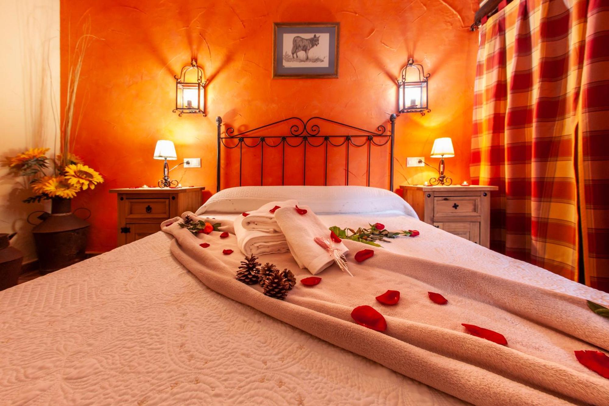 Apartamentos La Granja Hinojares Bagian luar foto